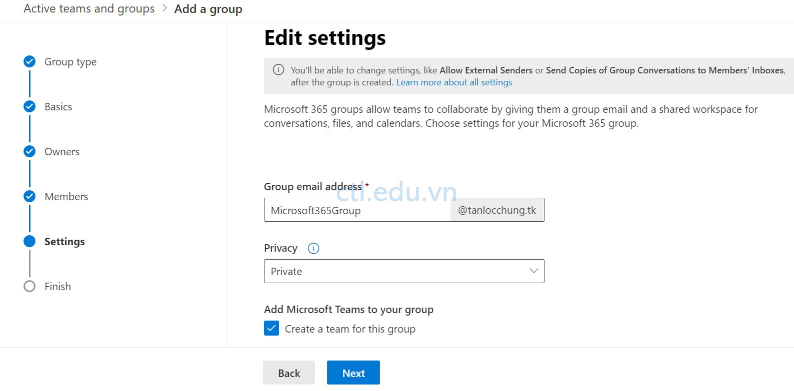 Microsoft 365 User Account và License